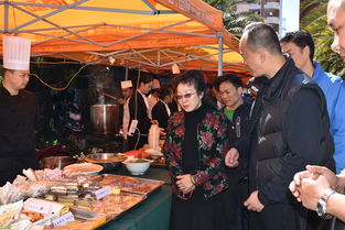 集團(tuán)餐飲服務(wù)中心運(yùn)動(dòng)會(huì)期間順利舉辦農(nóng)副食品展銷(xiāo)會(huì)