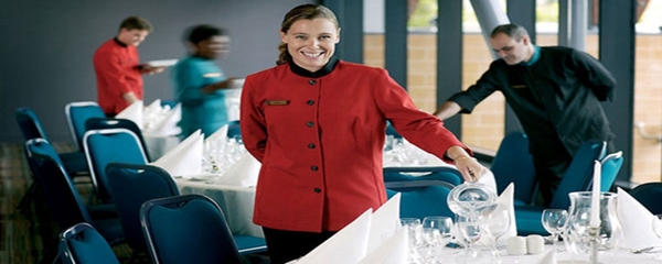 外場(chǎng)服務(wù)員 餐飲服務(wù)中的關(guān)鍵角色